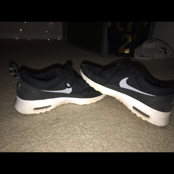 Nike Shoes - Nike Air Max Thea